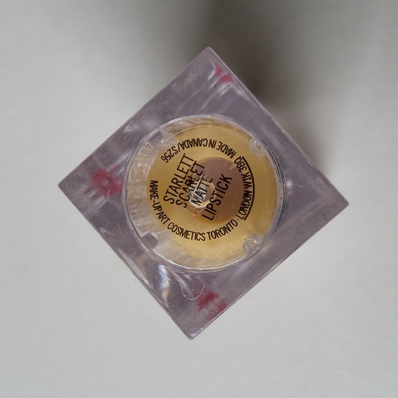 Lipstick - Picture 3 of 5